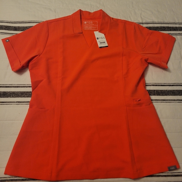 FIGS Fiery Coral Scrub Set With Matching Jacket Size L - Picture 4 of 7